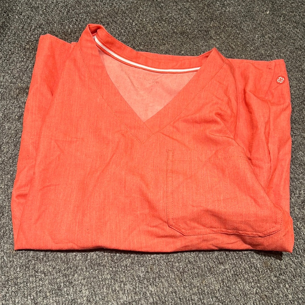 White Cross vitals small coral scrub top